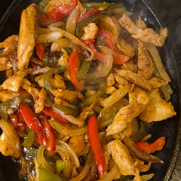 Sizzling Chicken Fajitas: A Tex-Mex Favorite