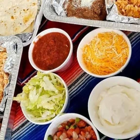Taco Bar 10 ppl.