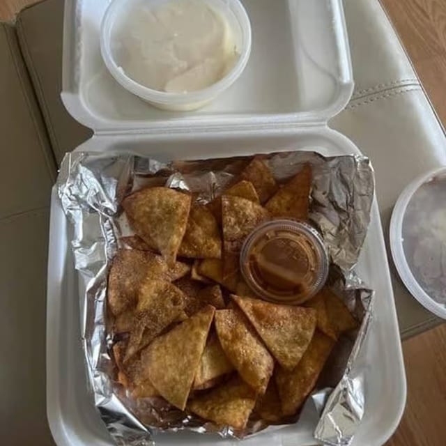 Sopapillas.